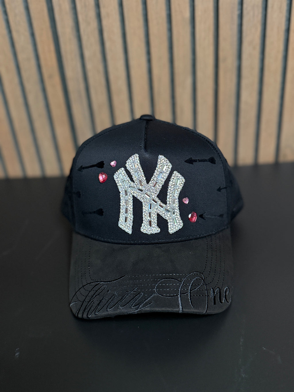 31 HATS NY LOVESTRUCK VALENTINES DROP
