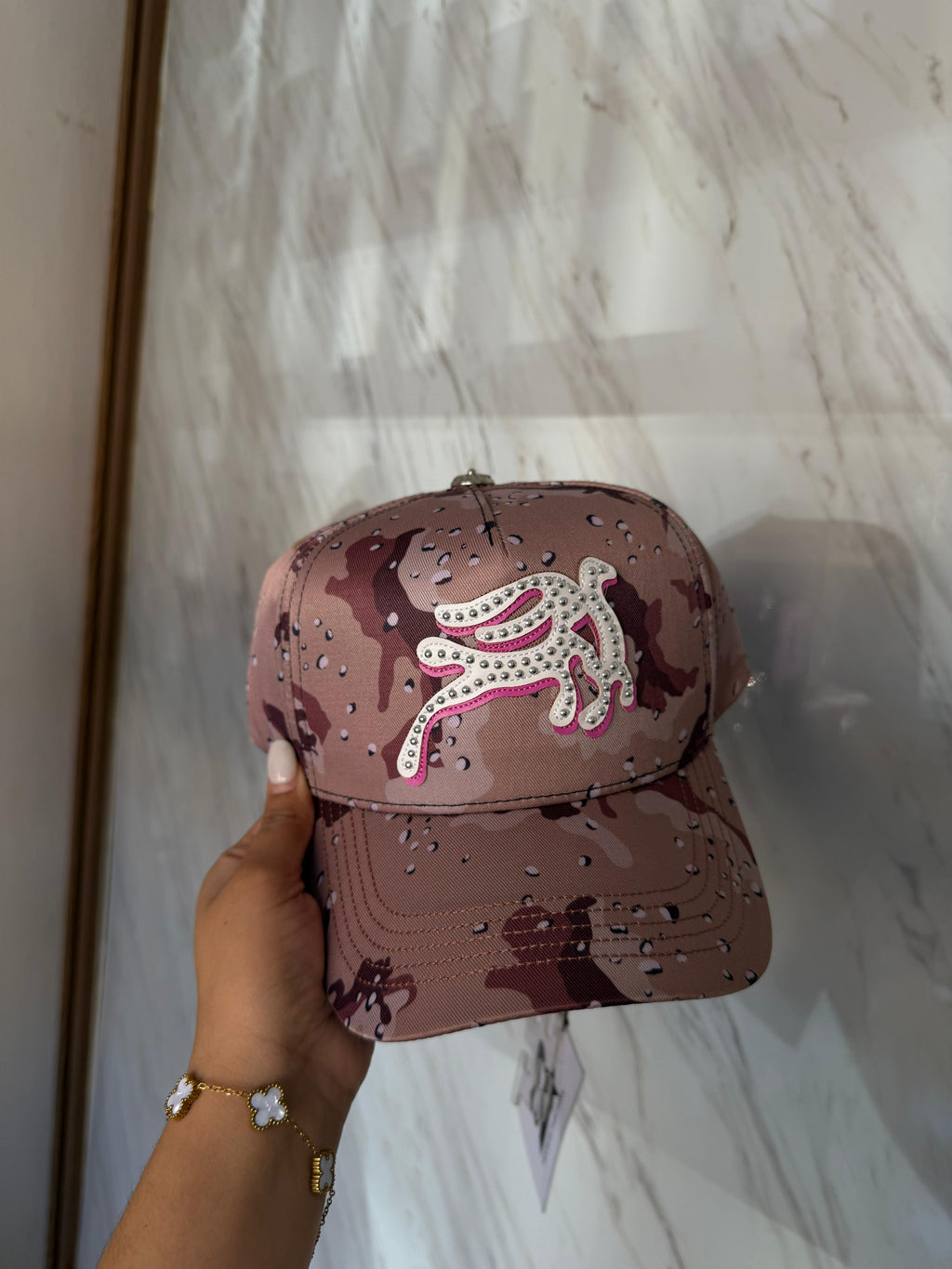31 hats PINK RECON