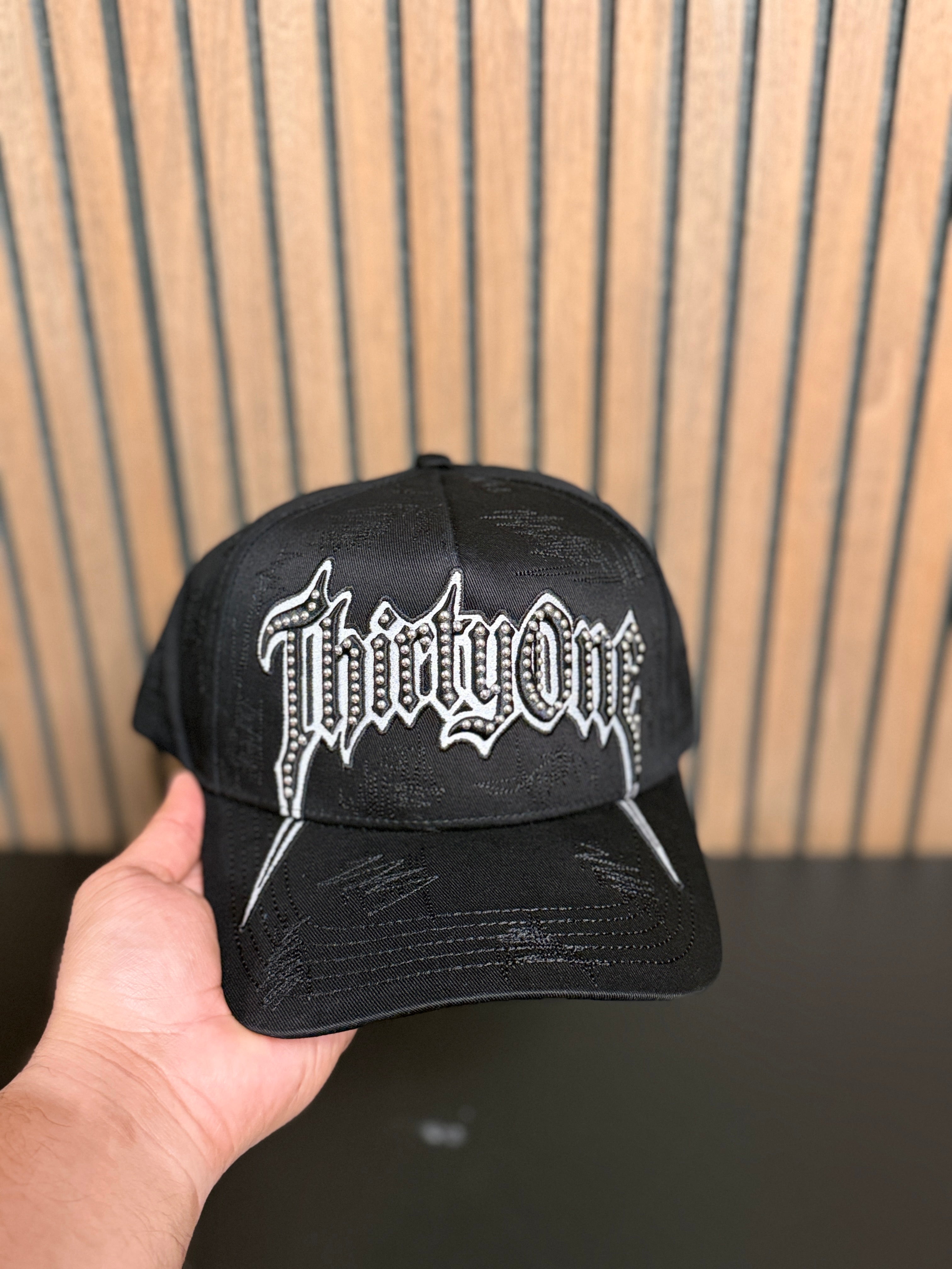 Thirtyone hats “VAMP”