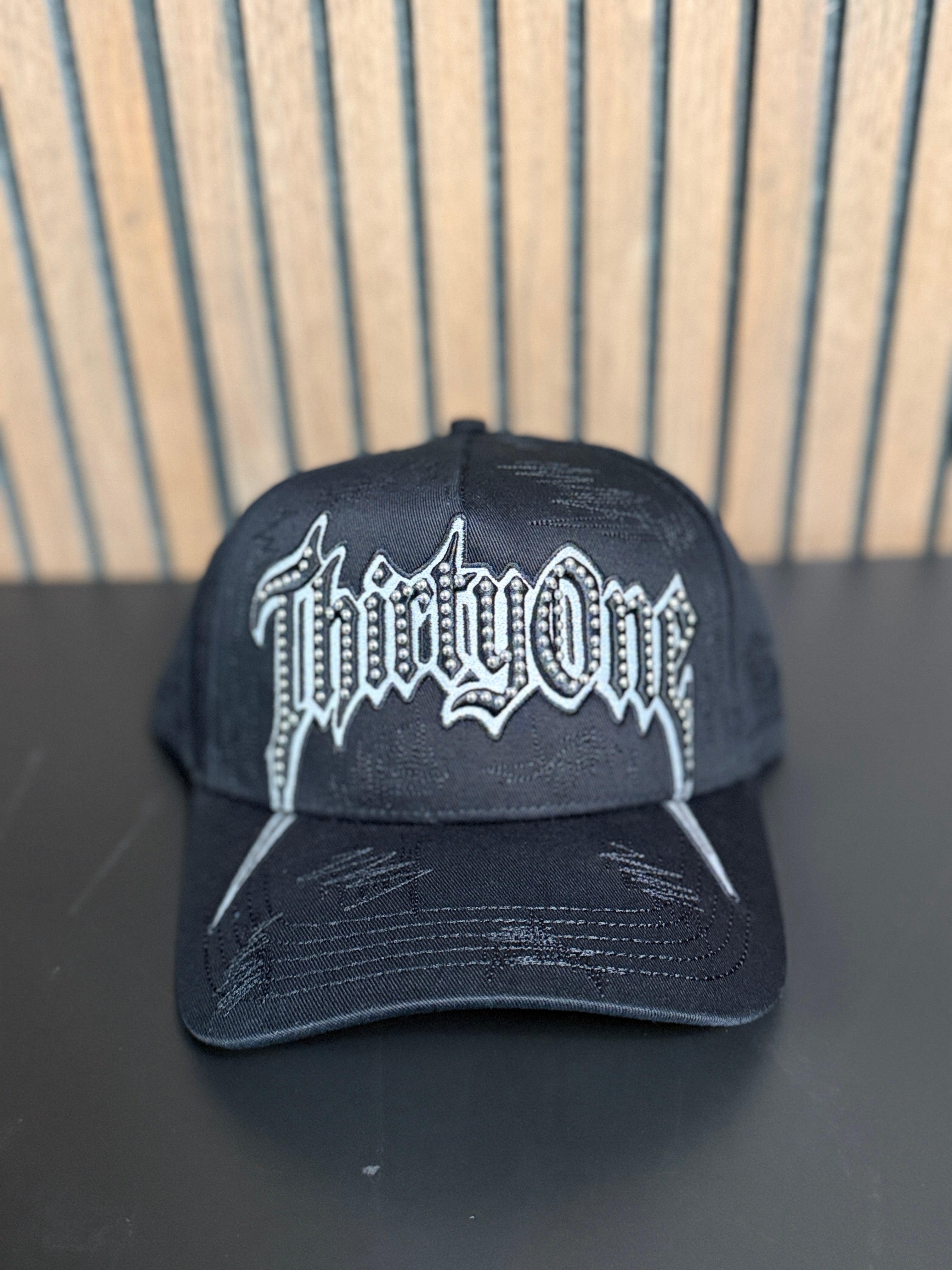 Thirtyone hats “VAMP”